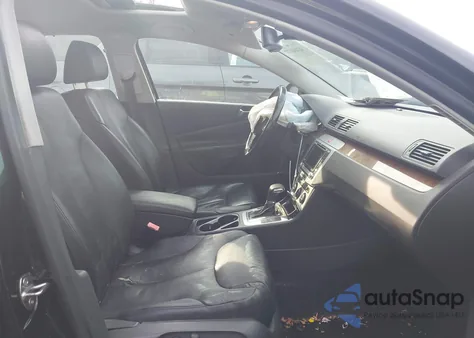 2008 Volkswagen Passat Lux из США, поврежденный, VIN WVWEK73C48P026537